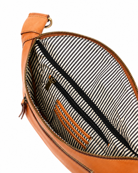 Drew Bum Bag - Wild Oak Soft Grain